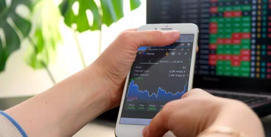 Cryptocurrencies, trading, stock exchange.