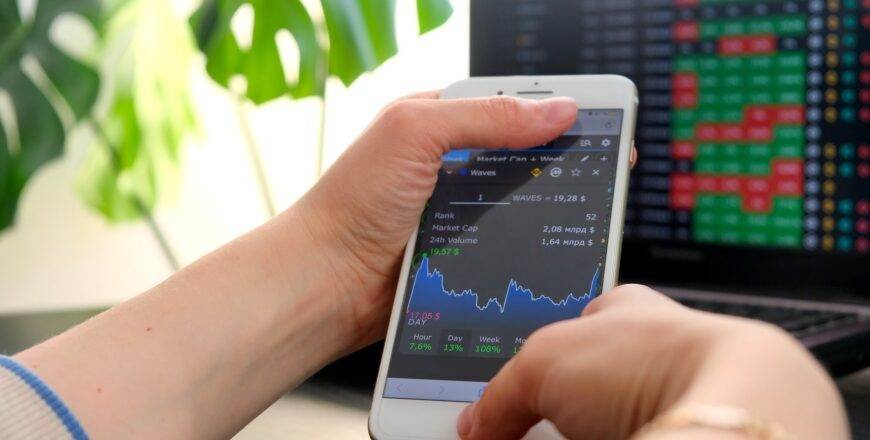 Cryptocurrencies, trading, stock exchange.